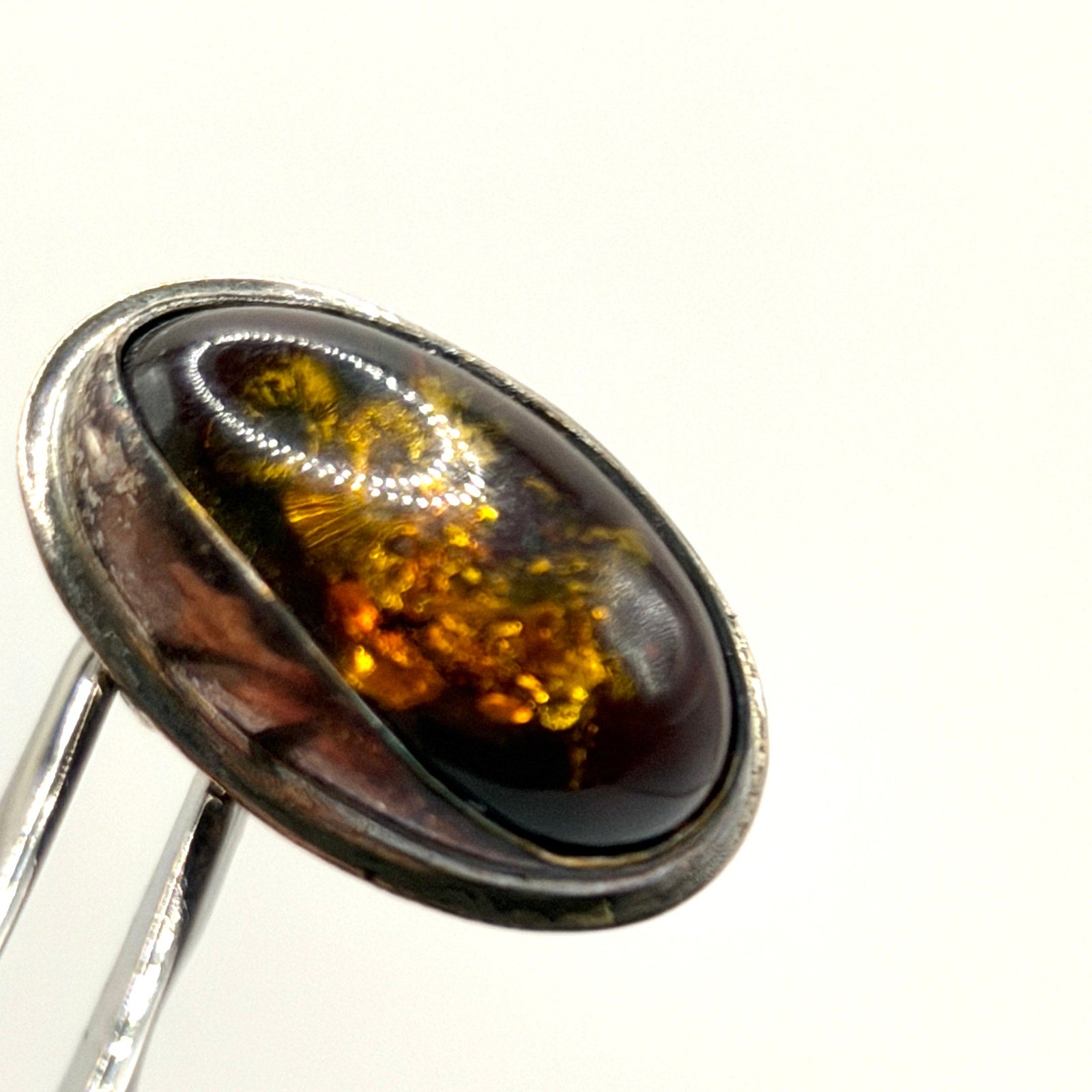 Vintage 90s Cognac Sterling Silver Baltic Amber Stamped Oval Stud Earrings