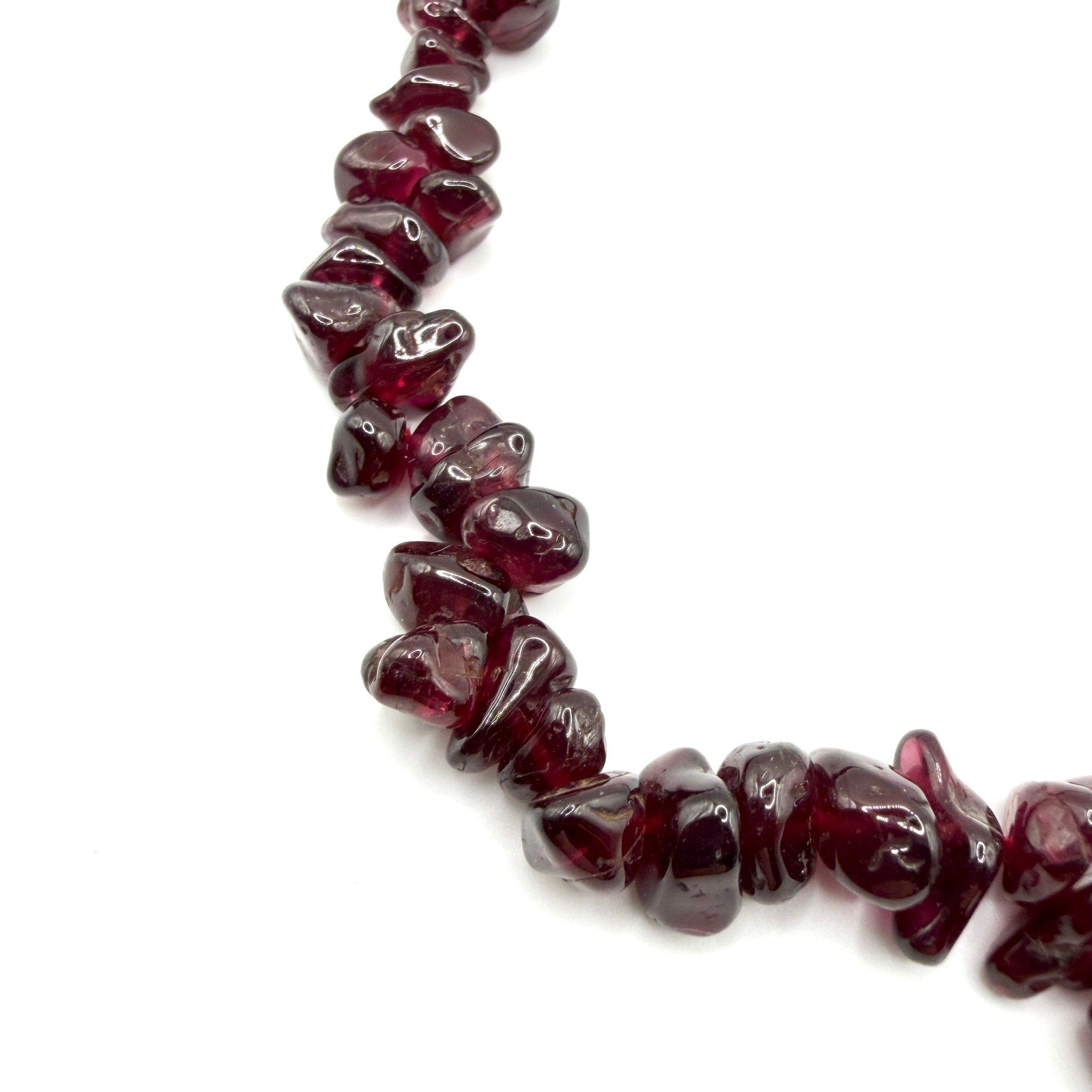 Vintage 90s Red Garnet Gemstone Chip Strand Barrel Clasp Necklace