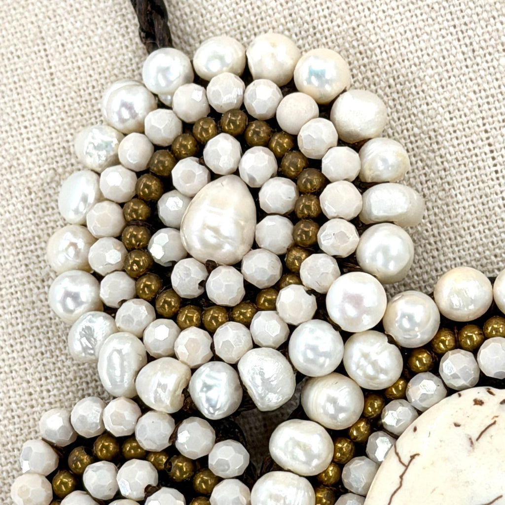 Vintage Handcrafted Freshwater Pearl White Howlite Bib Statement Necklace