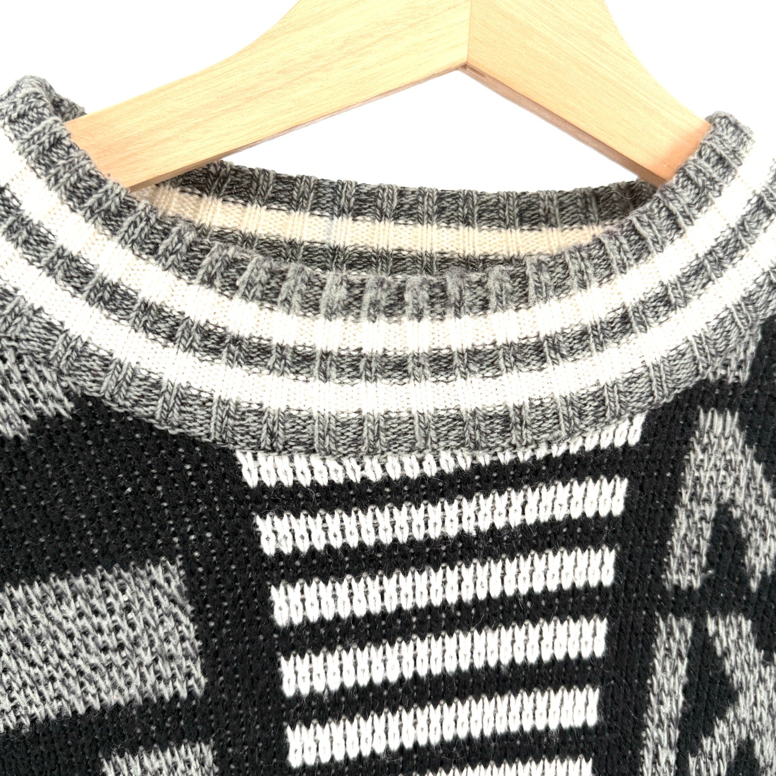 Vintage 80s Umen Black Gray Graphic Roman Numeral Geometric Knit Sweater