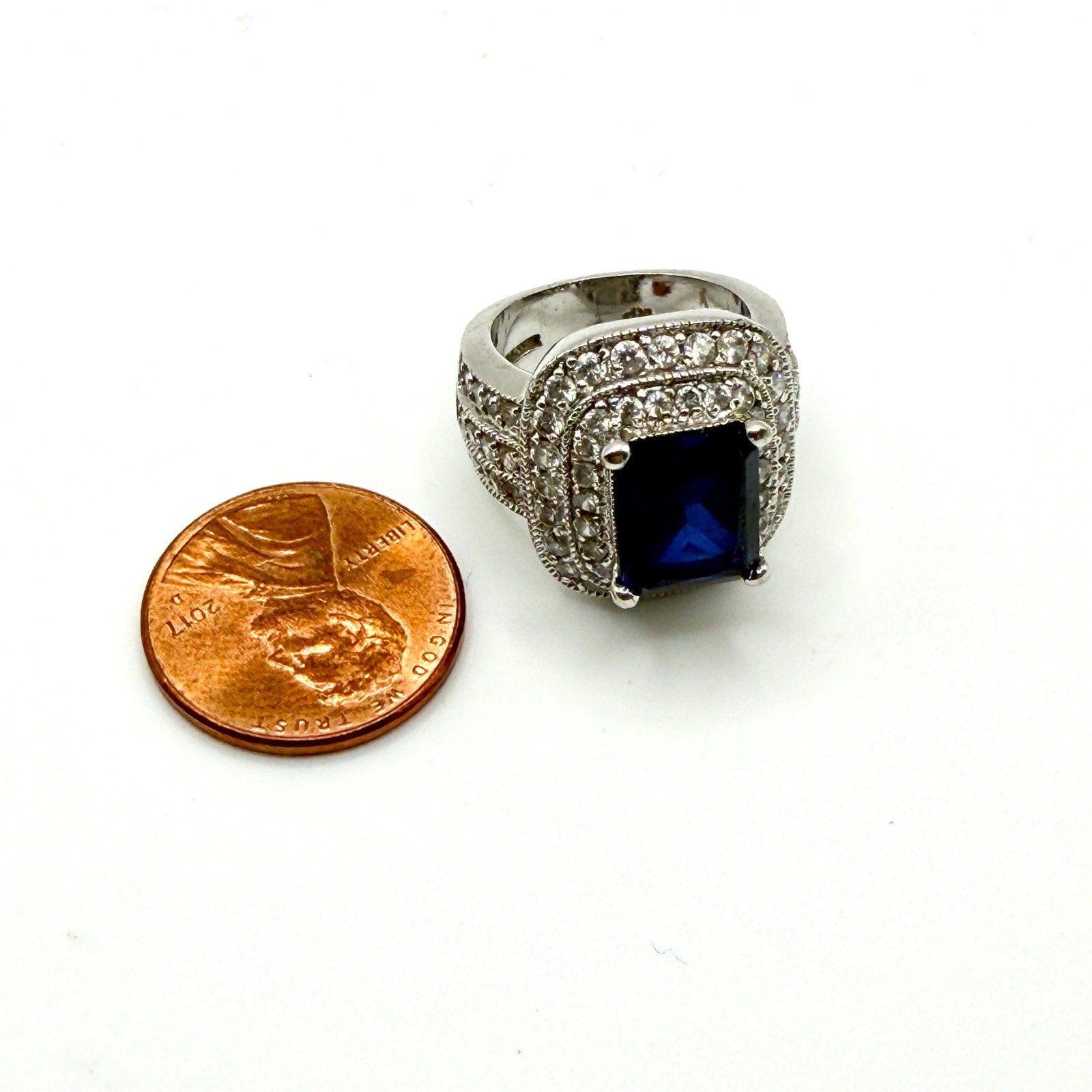 Vintage Y2K Sterling Silver Sapphire CZ Halo Pave Statement Ring
