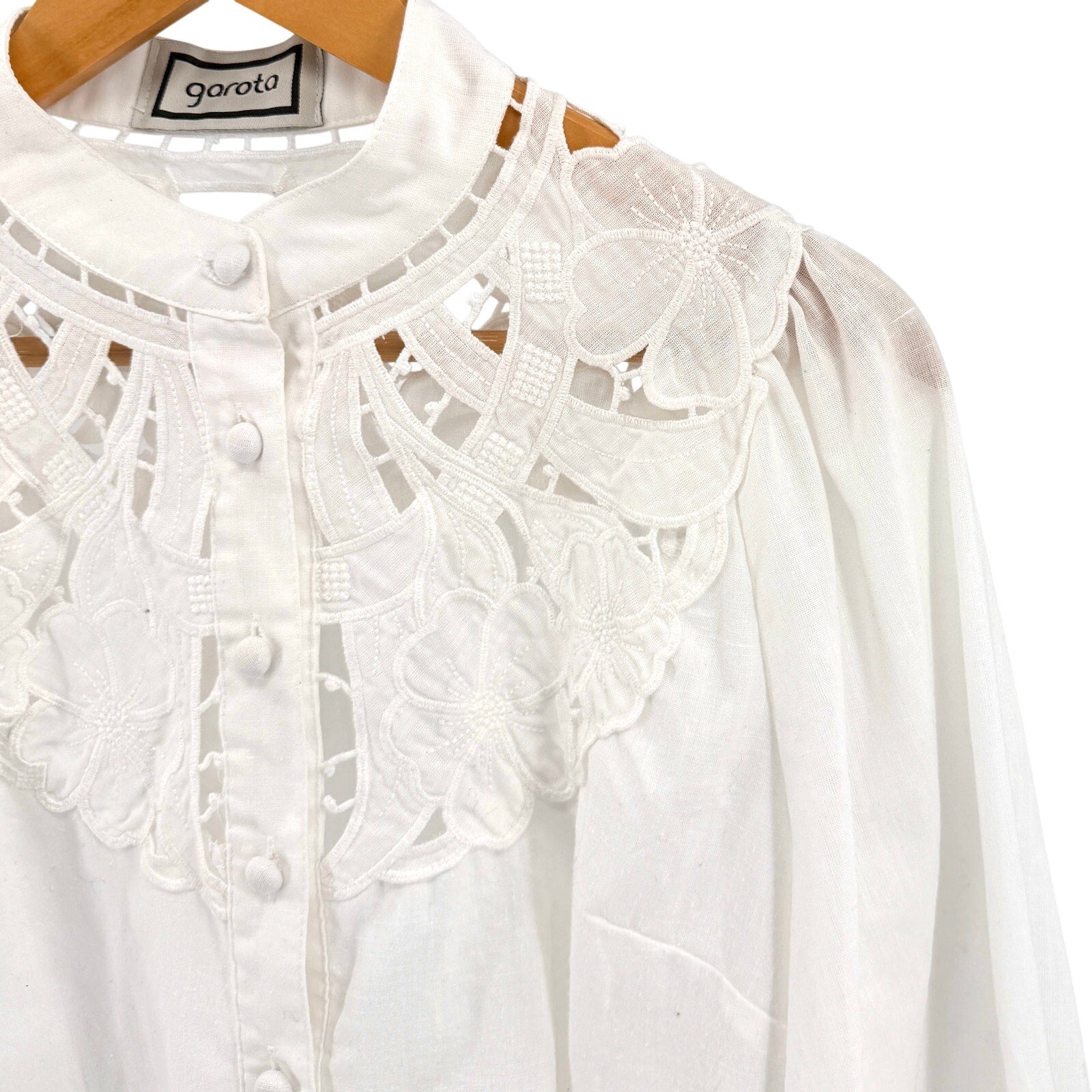 Garota White Floral Eyelet Embroidery Button Up Cotton Blouse