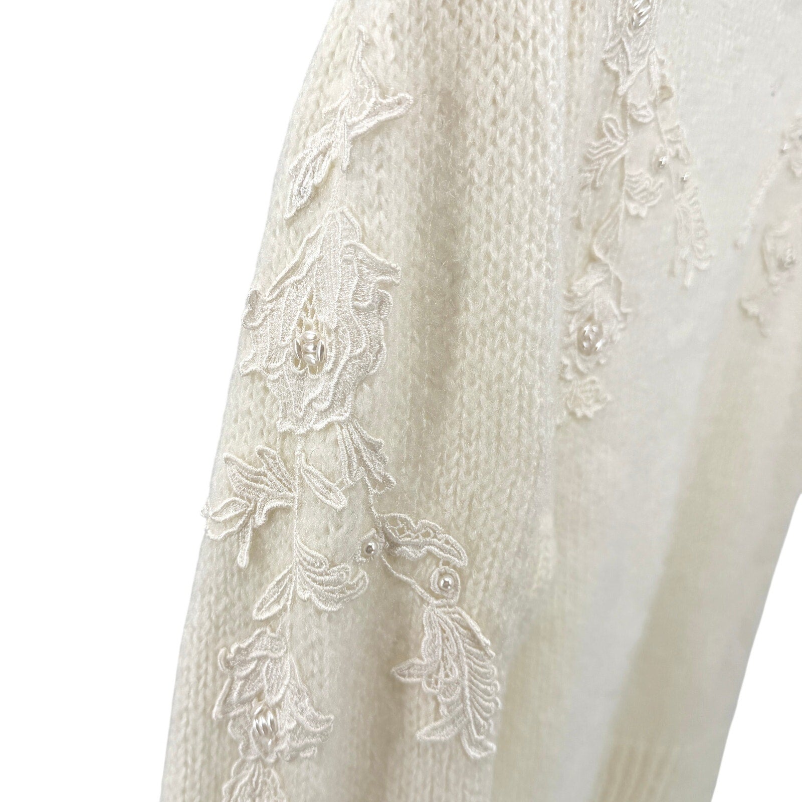 Vintage 90s Dana Ashley Cream Lace Pearl Keyhole Sweater Top