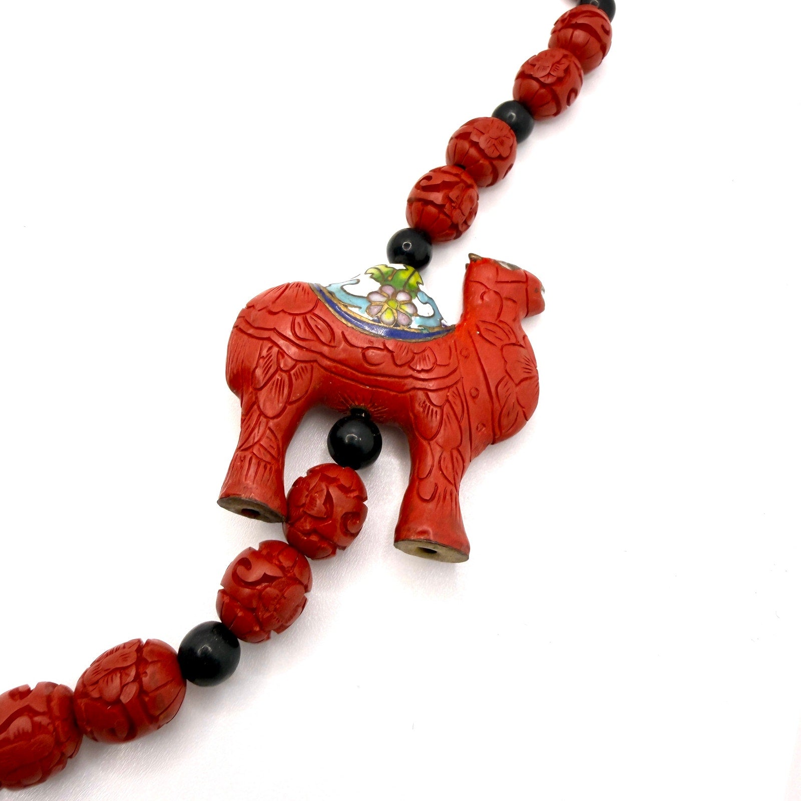 Vintage 90s Red Cinnabar Carved Camel Cloisonne Beaded Statement Necklace