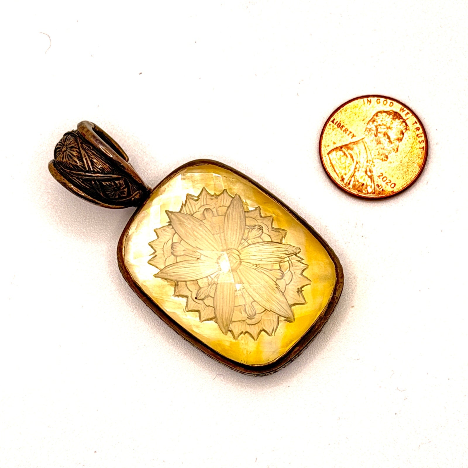 Vintage 90s Stephen Dweck Yellow Cut Glass Intaglio Enhancer Pendant