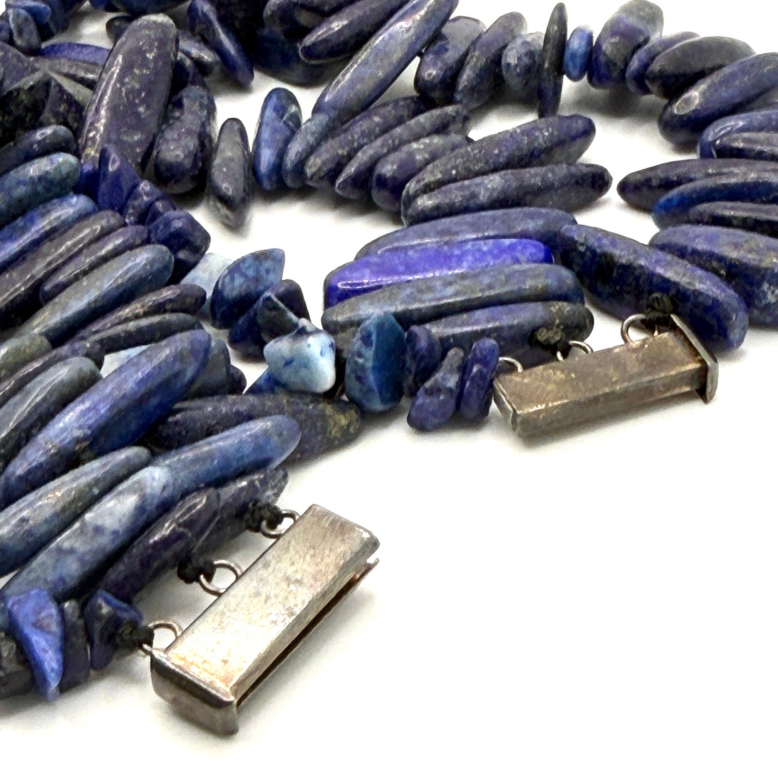 Vintage 90s Blue Lapis Lazuli Western Triple Strand Tusk Necklace