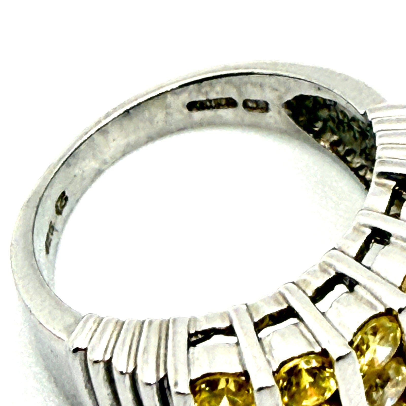 Vintage Y2K Sterling Silver Stamped Yellow Citrine Solitaire Bezel Ring