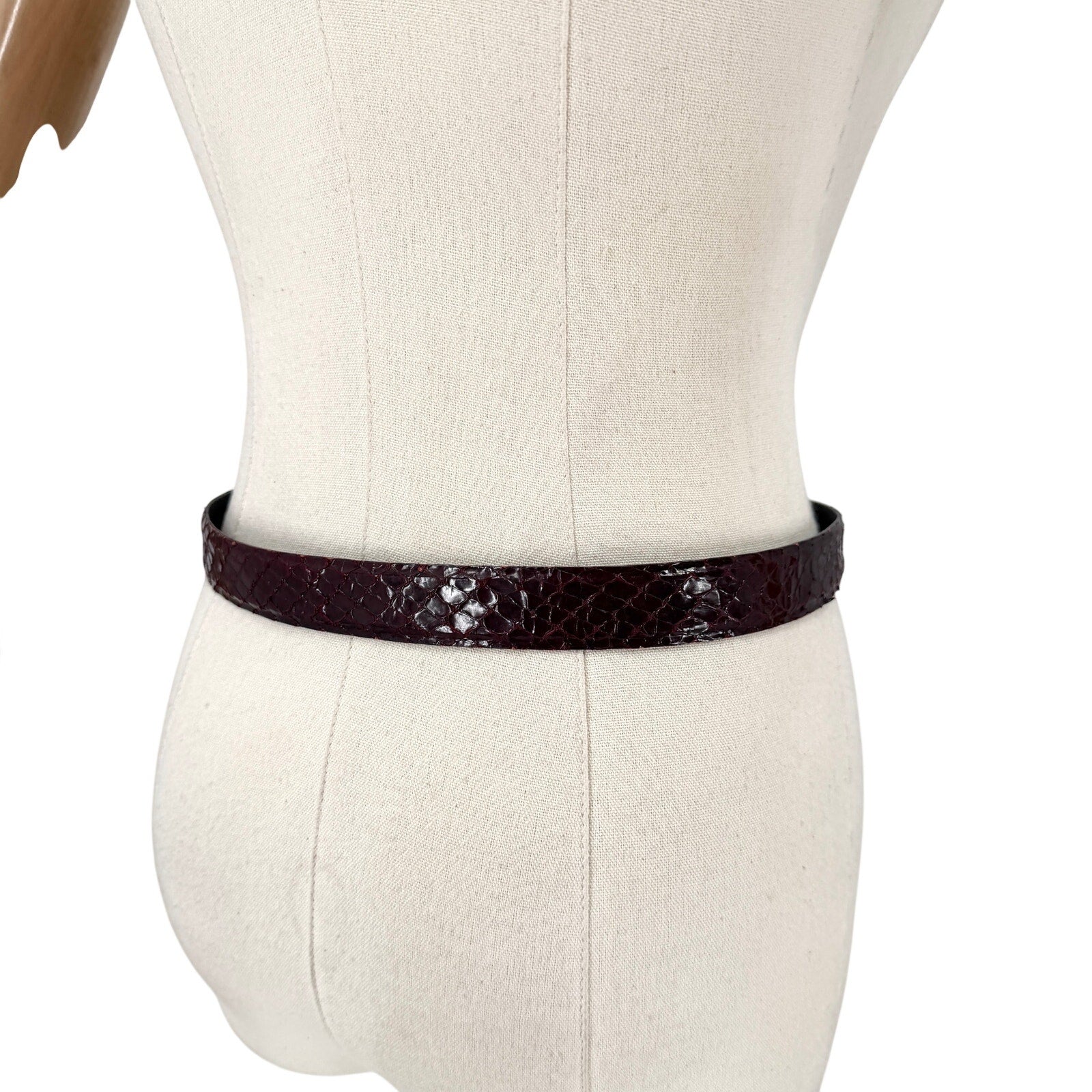 Vintage 80s Medici Burgundy Genuine Snakeskin Gold Buckle Belt