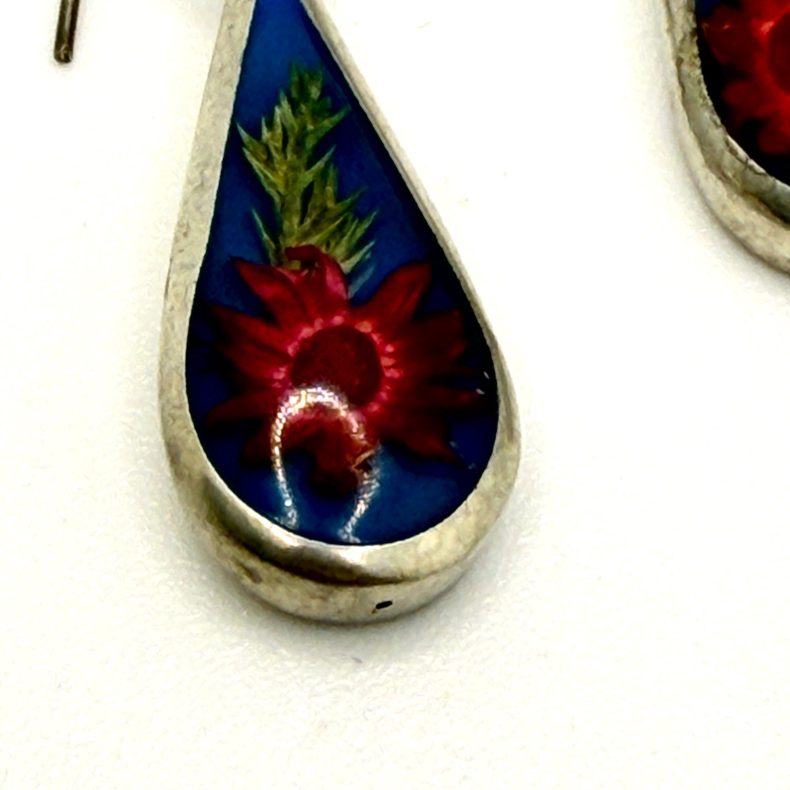 Vintage 70s Mexico Red Pressed Flower Resin Silver Tone Teardrop Earrings