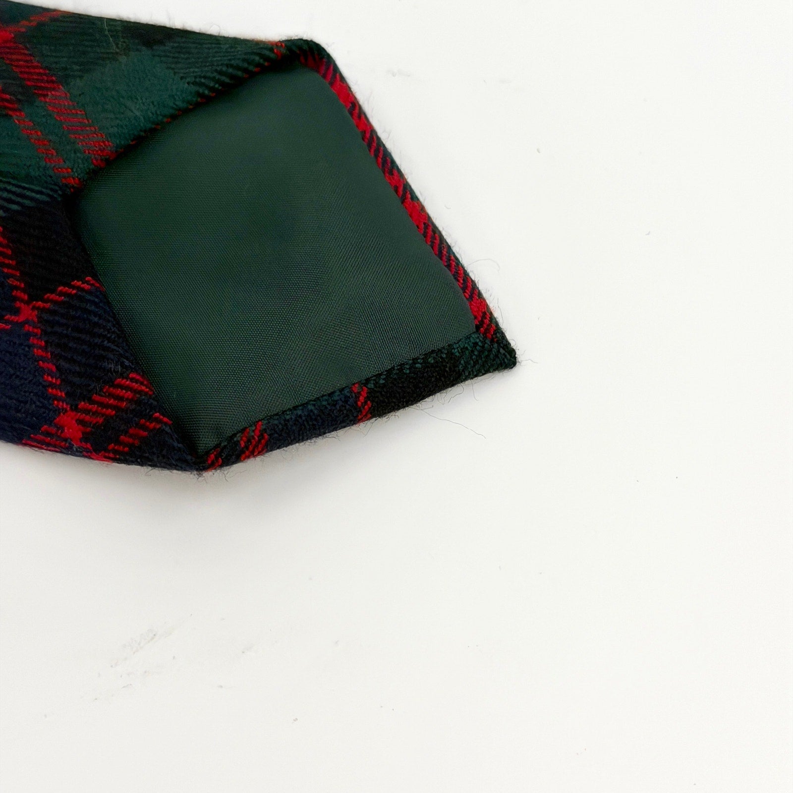 Vintage 90s Lochcarron Green Red Navy Blue 100% Wool Scottish Tartan Tie