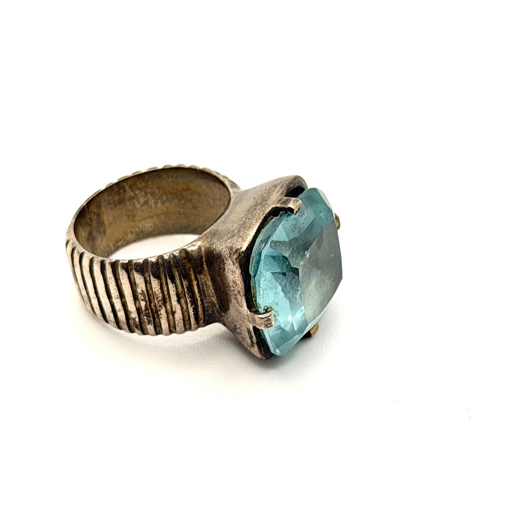 Vintage 70s Blue Topaz Sterling Silver Polish Modernist Hallmarked Ribbed Ring
