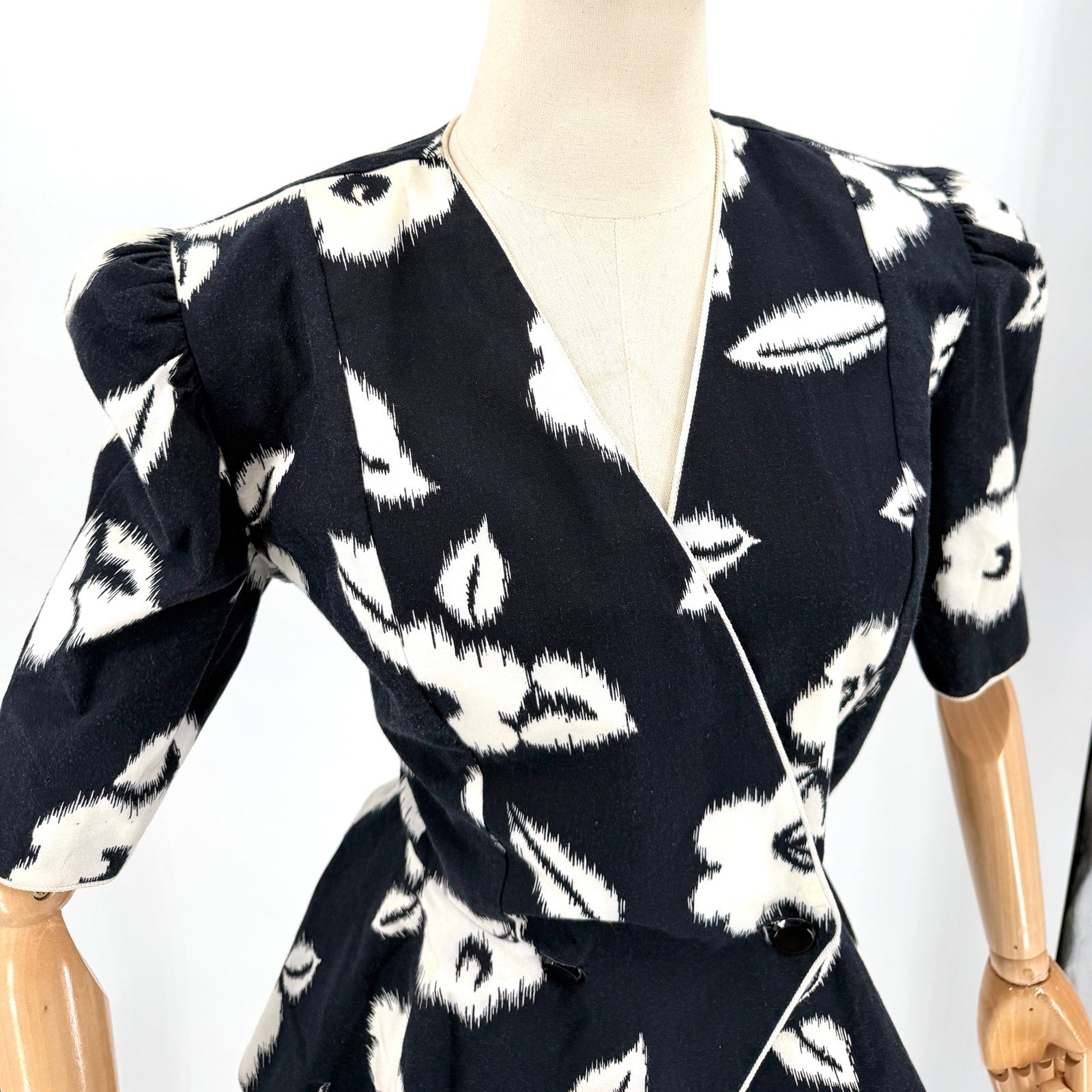 Vintage 80s Lady Carol Black White Floral Peplum Double Breasted Jacket Blouse