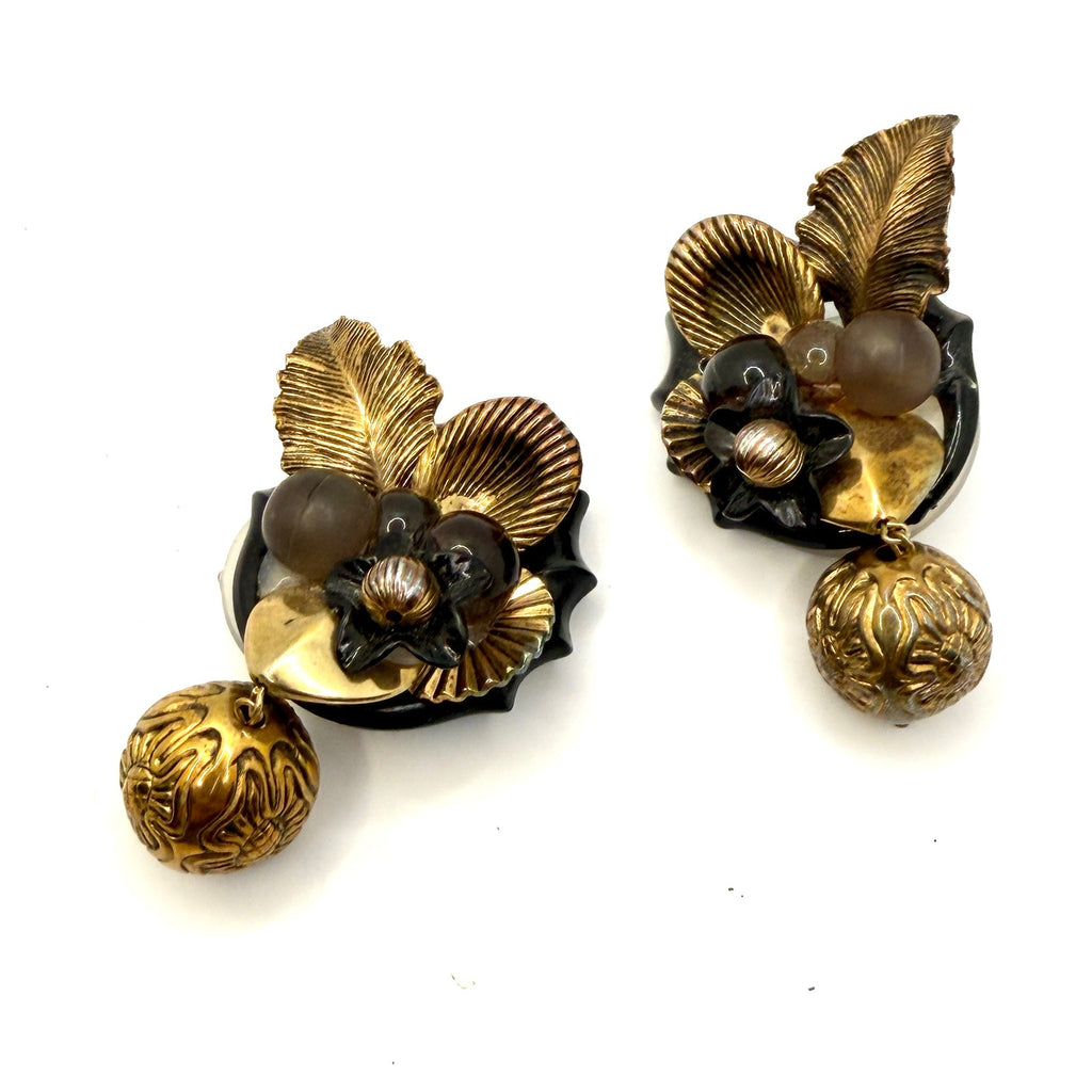 Vintage 80s Gold Tone Black Resin Lucite Flower Dangle Clip On Earrings