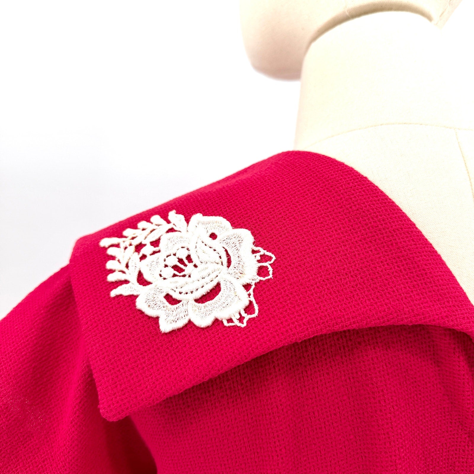 Vintage 70s Pink Textured Floral Appliqué Day Dress