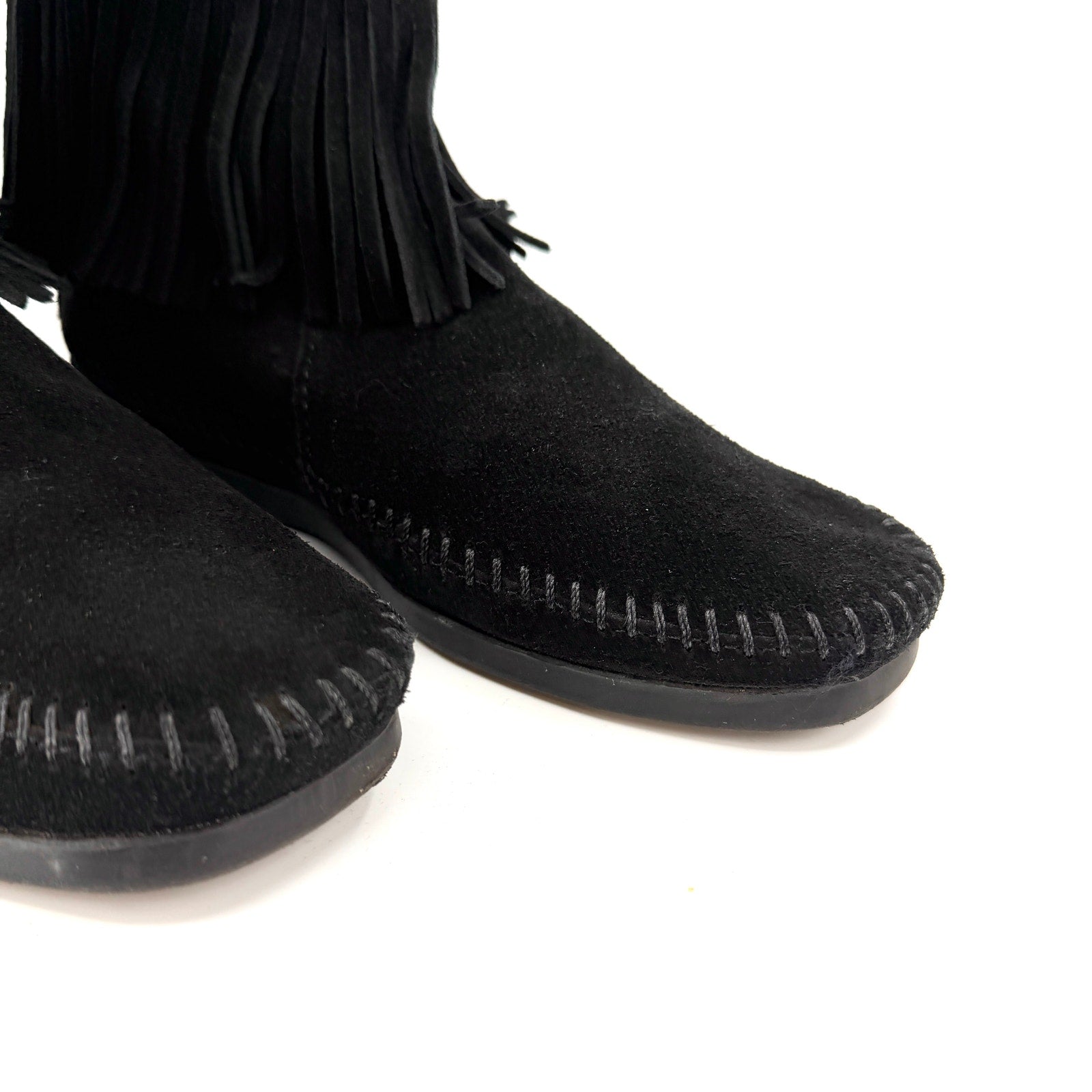 Minnetonka Black Genuine Leather Fringe Back Zip Moccasin Booties
