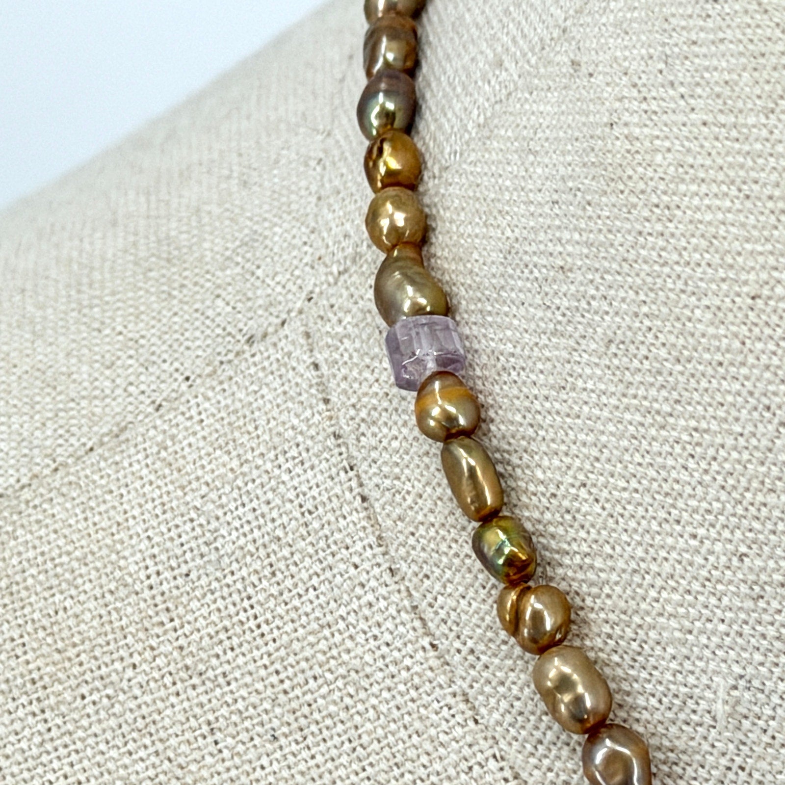 Vintage 90s Copper Tone Pearl Amethyst Ice Jadeite Disk Toggle Necklace