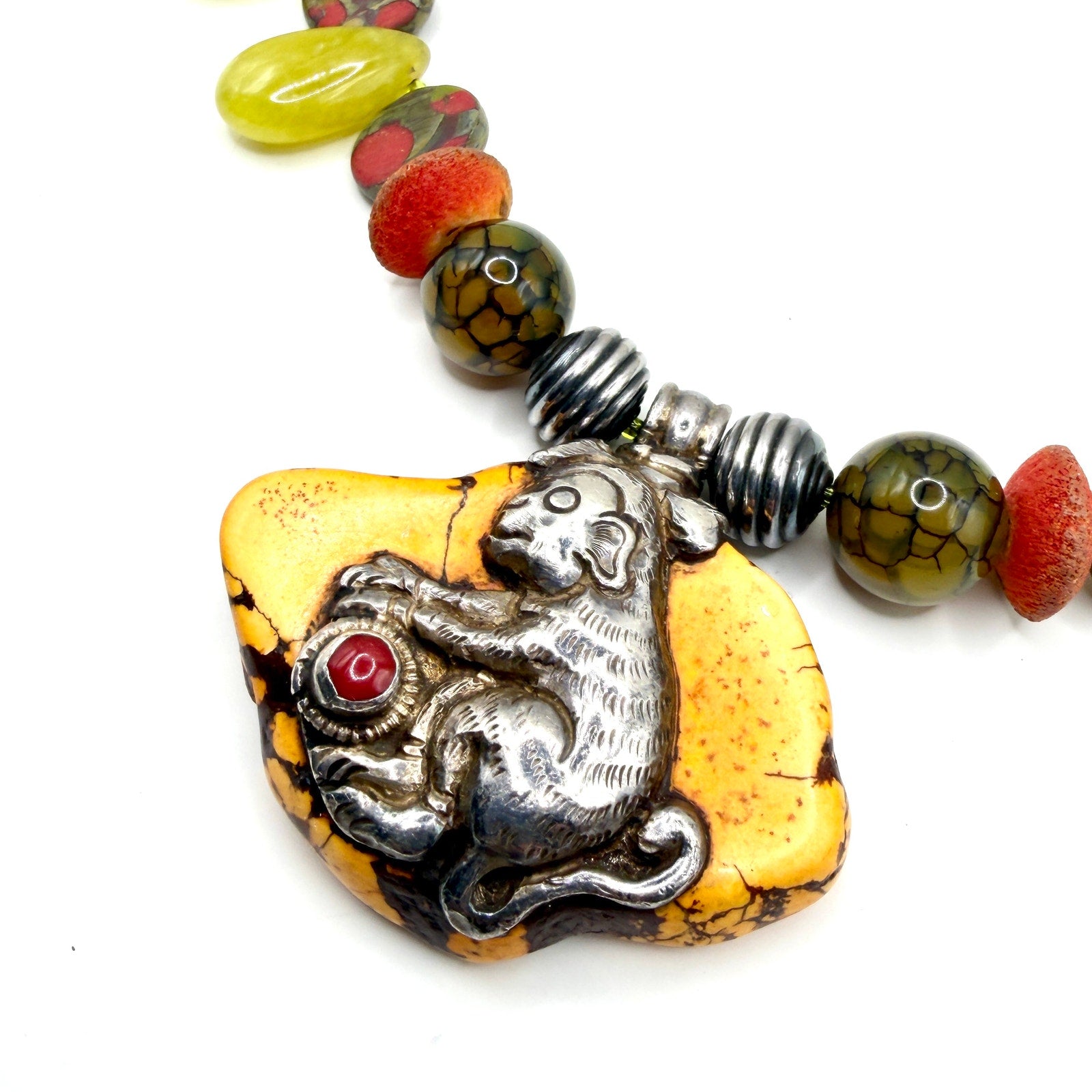 Vintage Tibetan Yellow Jasper Monkey Dragon Vein Agate Pendant Necklace