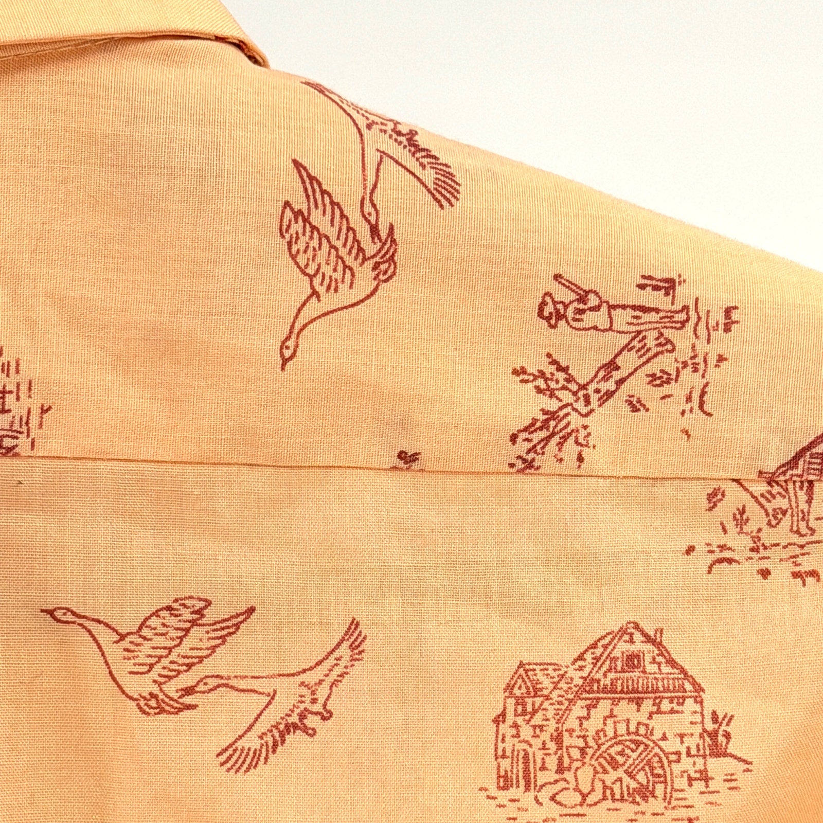 Vintage 70s Sears Put-On Shop Peach Pastoral Toile Dagger Collar Shirt