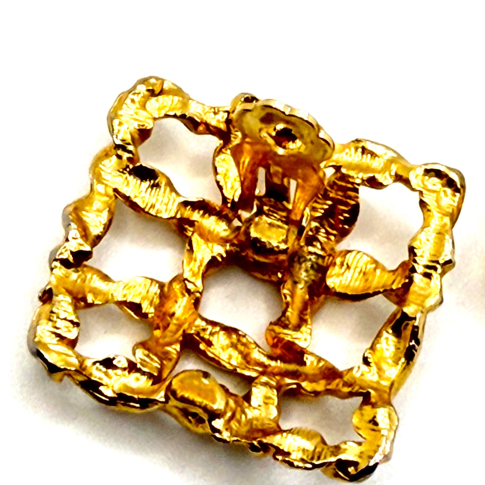 Vintage 80s Gold Tone Twisted Rope Lattice Square Grid Clip On Earrings