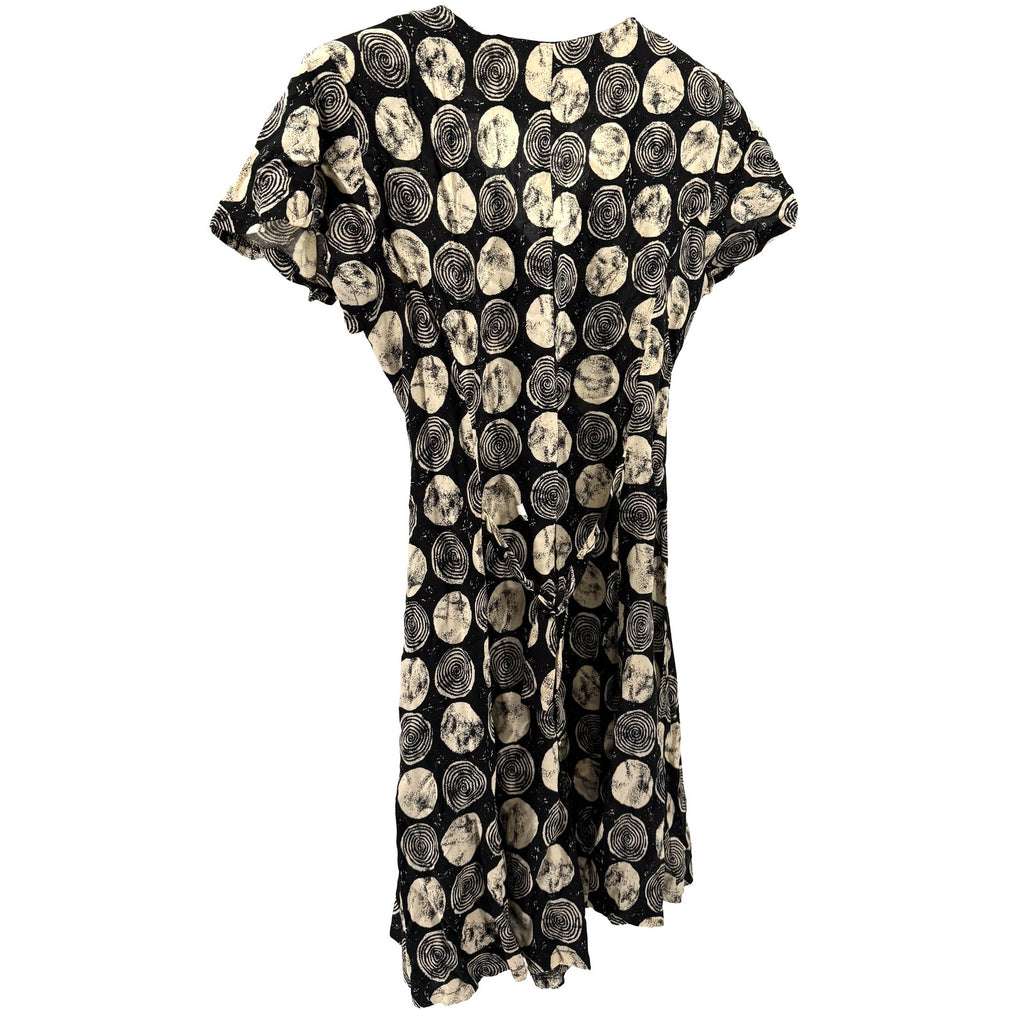 Vintage 90s Black Cream 100% Rayon Graphic Print Flutter Sleeve Romper