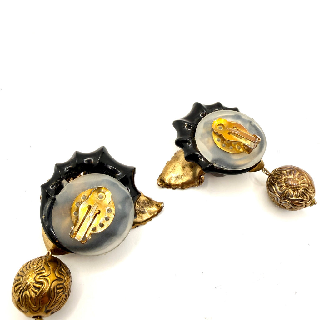 Vintage 80s Gold Tone Black Resin Lucite Flower Dangle Clip On Earrings