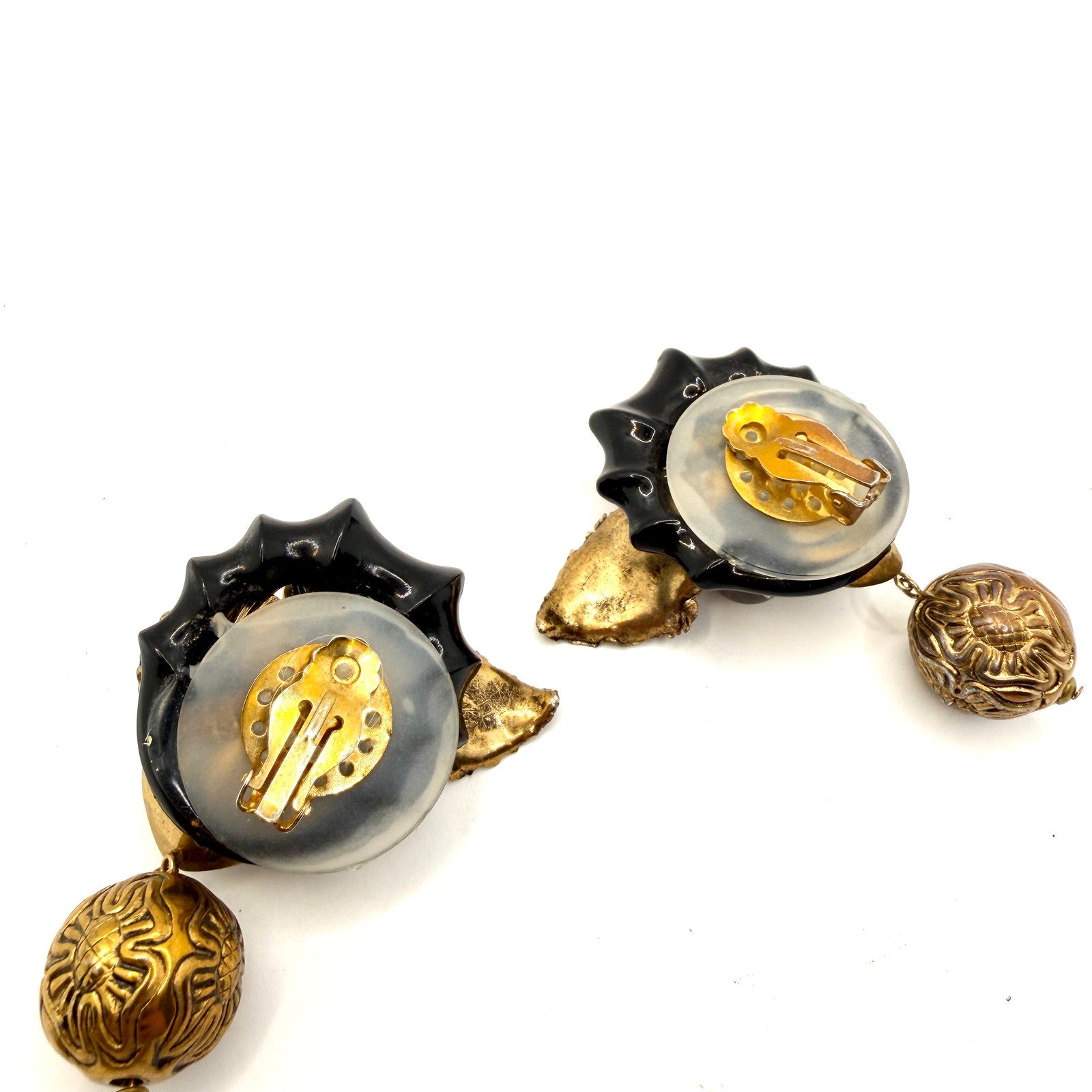 Vintage 80s Gold Tone Black Resin Lucite Flower Dangle Clip On Earrings