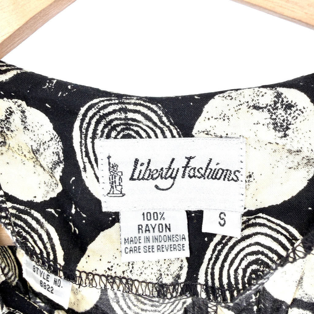 Vintage 90s Black Cream 100% Rayon Graphic Print Flutter Sleeve Romper