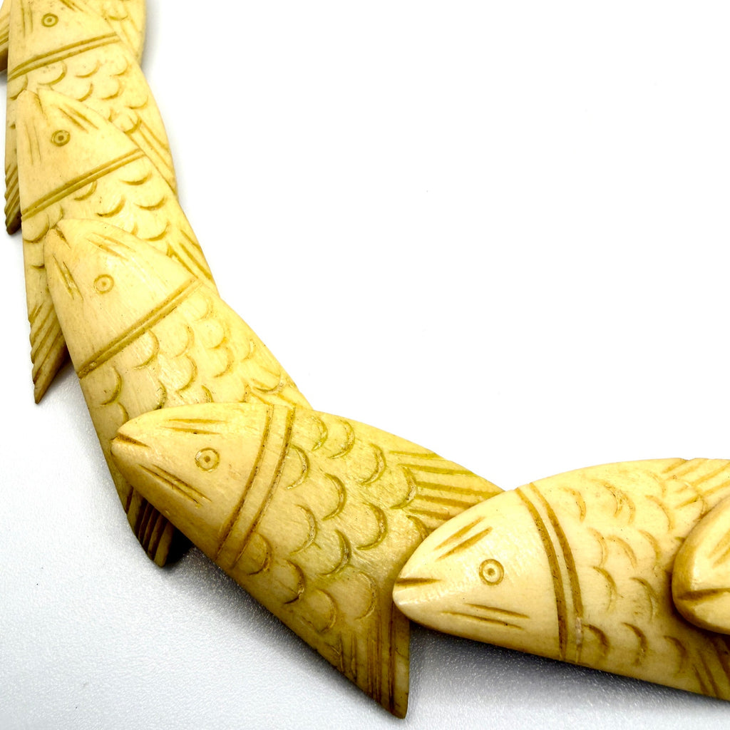 Vintage 70s Hand Carved Bovine Bone Fish Tropical Nautical Statement Necklace