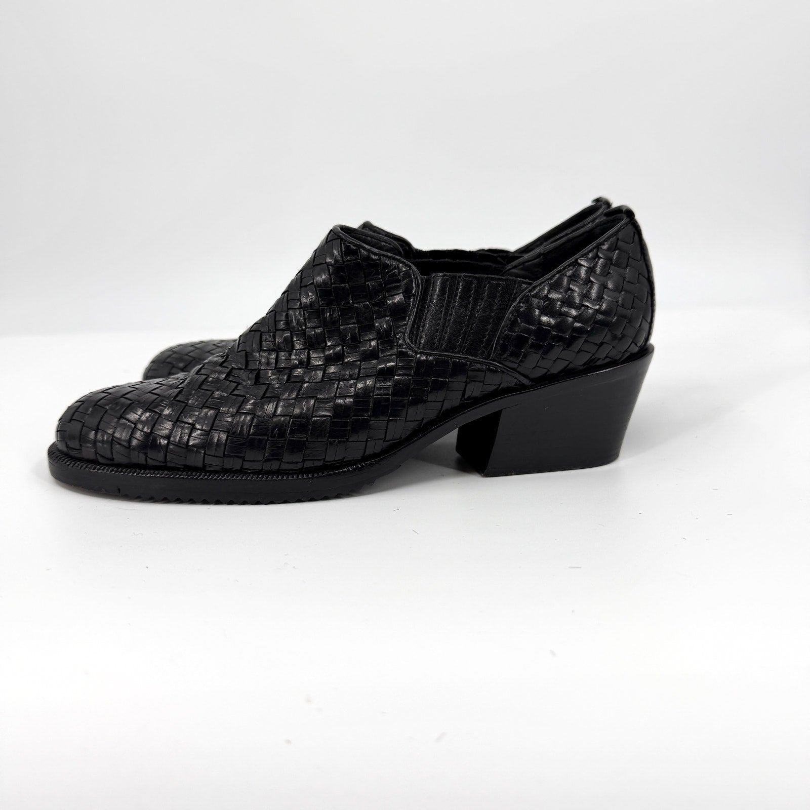 Vintage 90s Cole Haan Black Woven Genuine Leather Cuban Heel Shoes