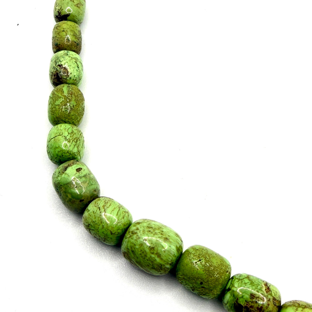 Vintage 90s Signed SE Sterling Silver Apple Green Gaspeite Barrel Necklace