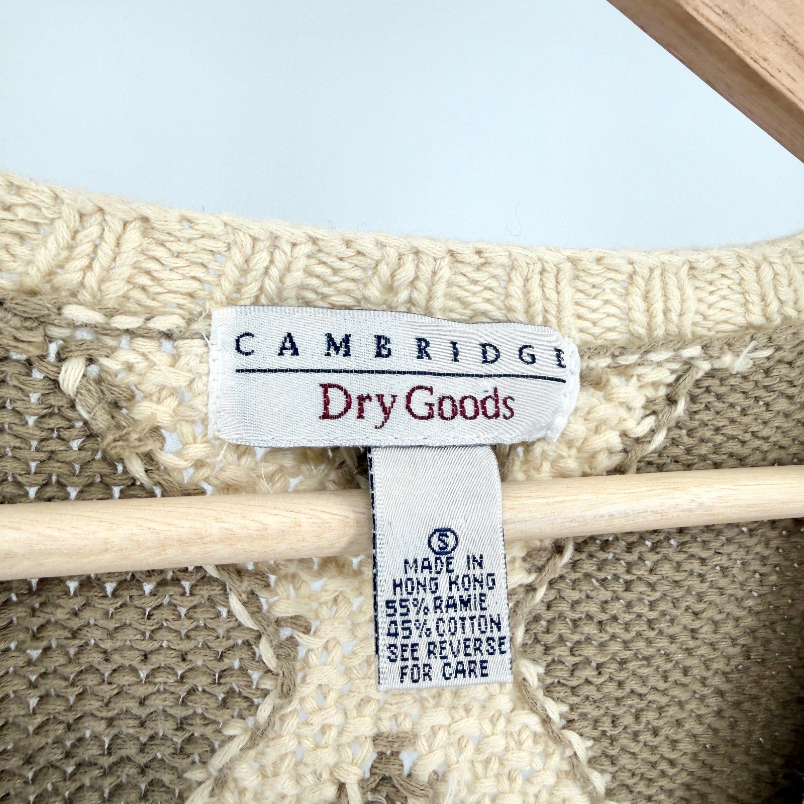 Vintage 90s Cambridge Dry Goods Beige Blue Geometric Diamond Knit V-Neck Sweater