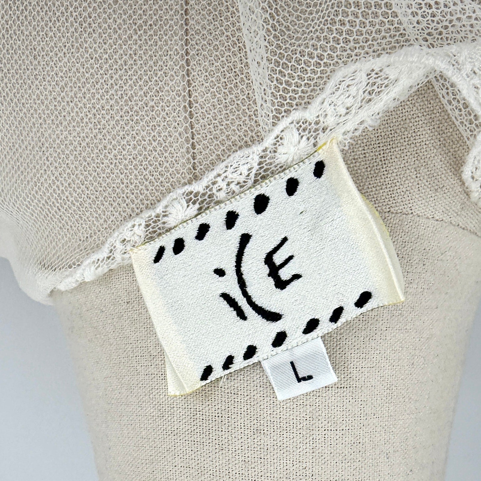 Vintage 90s ICE Ivory Mesh Lace Floral Embroidered Tie-Back Vest