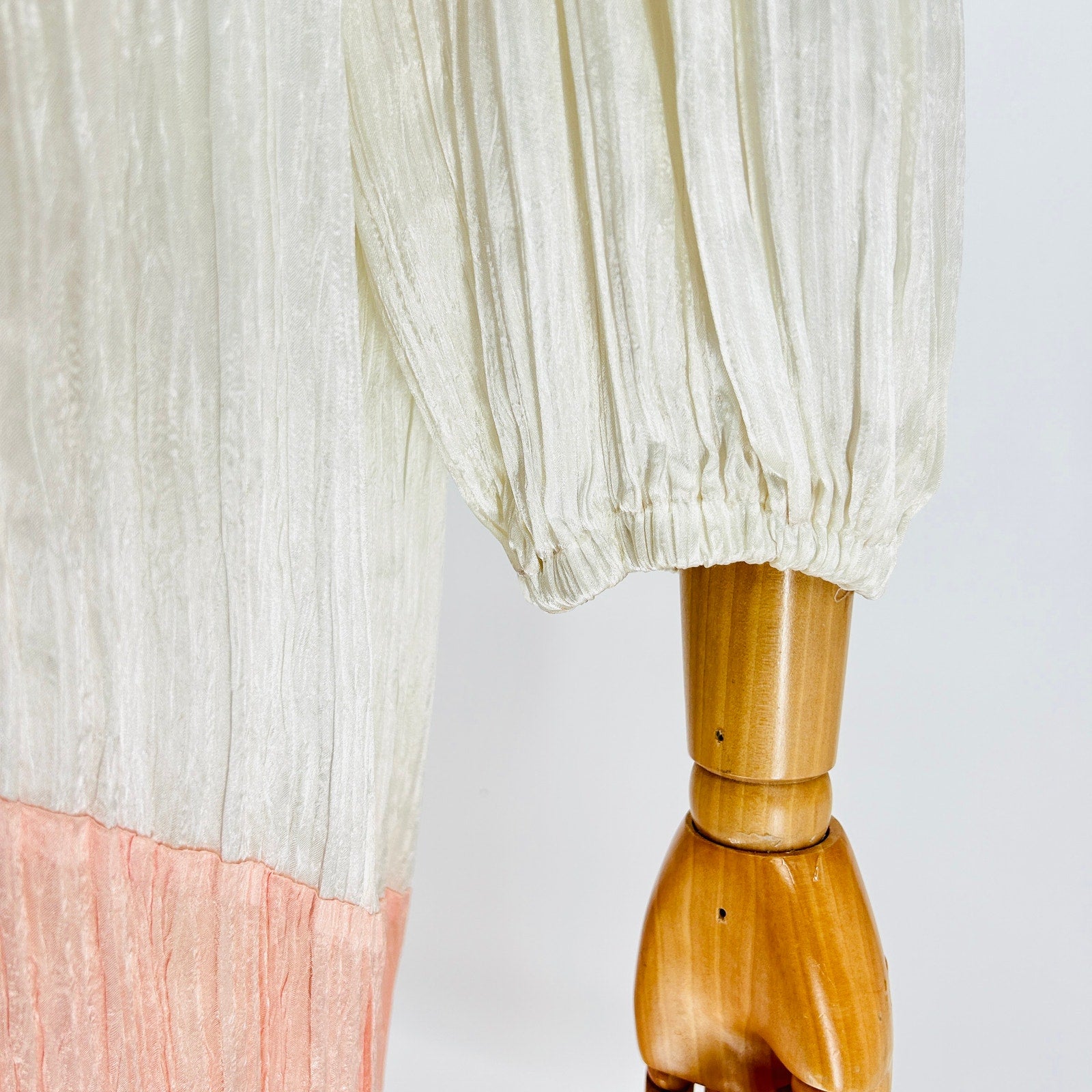 Vintage 80s Morton Myles Cream Peach Colorblock Satin Crinkle Cocktail Dress