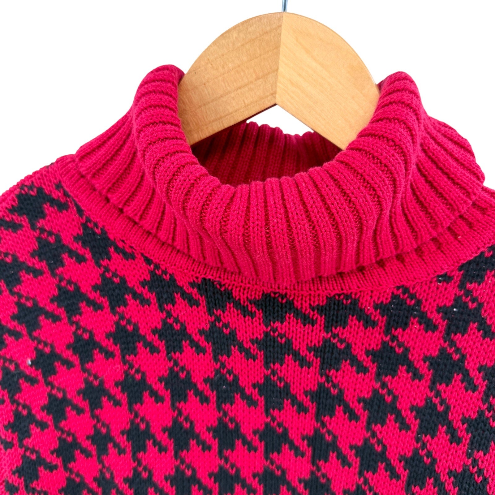 Vintage 90s Jeanne Pierre Red 100% Cotton Houndstooth Turtleneck Sweater