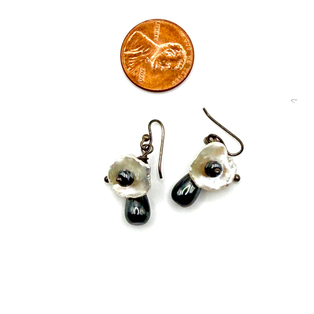 Vintage 90s Pearl Hematite Teardrop Silver Whimsical Goth Drop Earrings