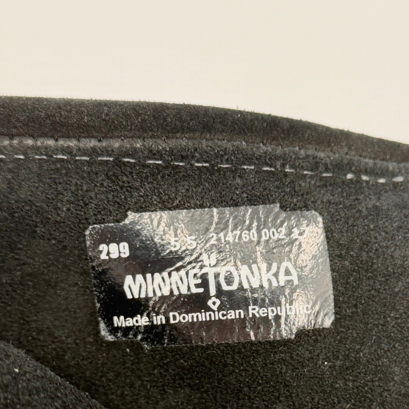 Minnetonka Black Genuine Leather Fringe Back Zip Moccasin Booties