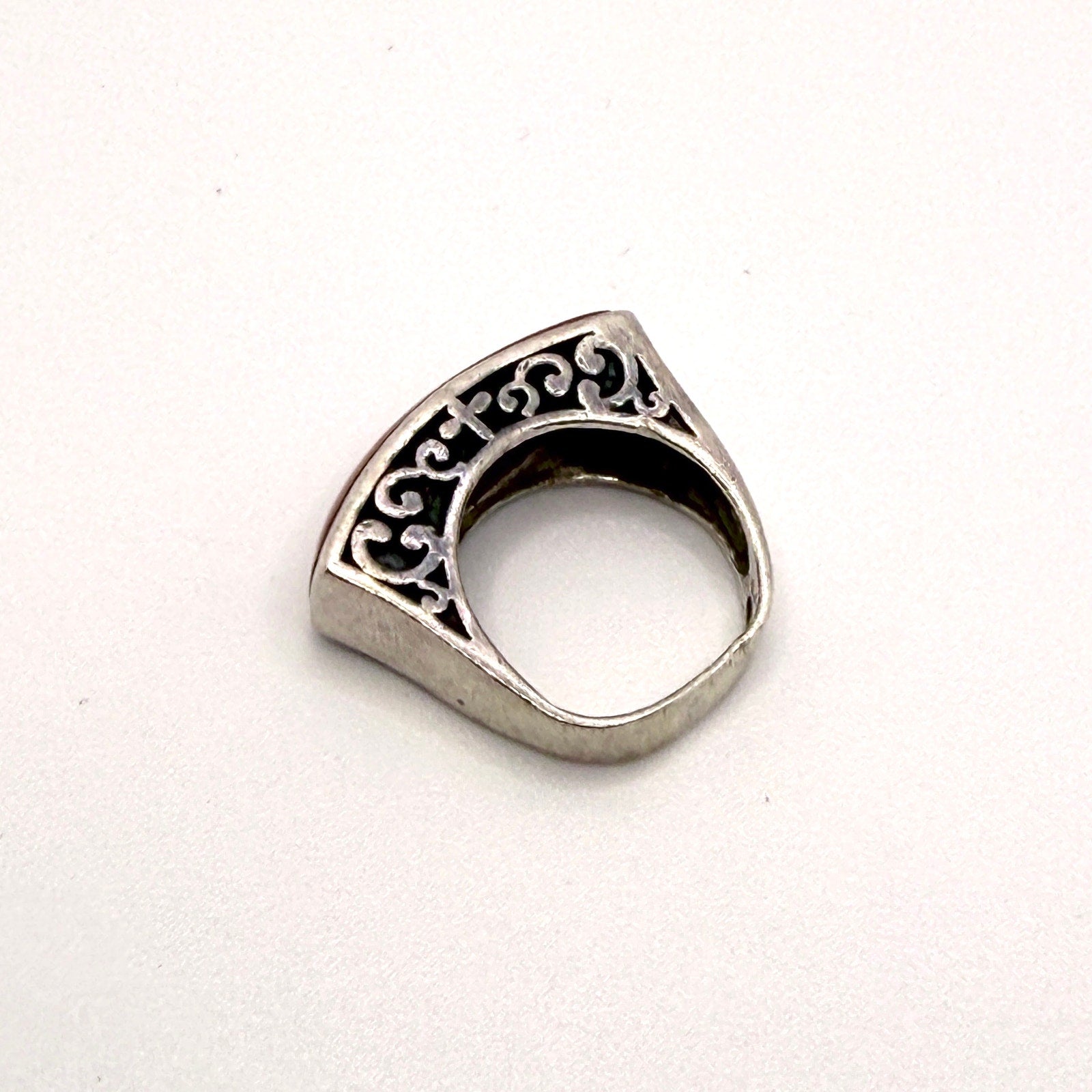 Vintage 80s Red Jasper Sterling Silver Stamped Filigree Cross Arched Ring