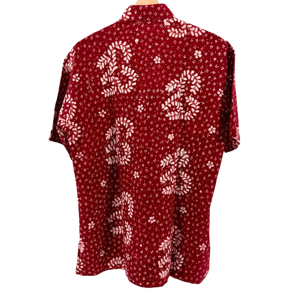 Vintage Y2K Djené Red and White Floral Batik Short Sleeve Button-Down