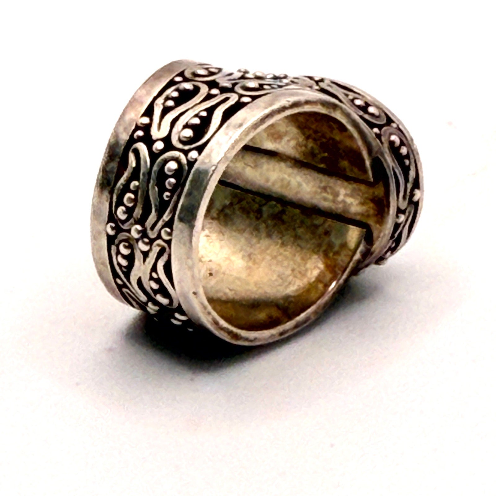 Vintage 90s Sterling Silver Stamped Mother of Pearl Ornate Statement Ring