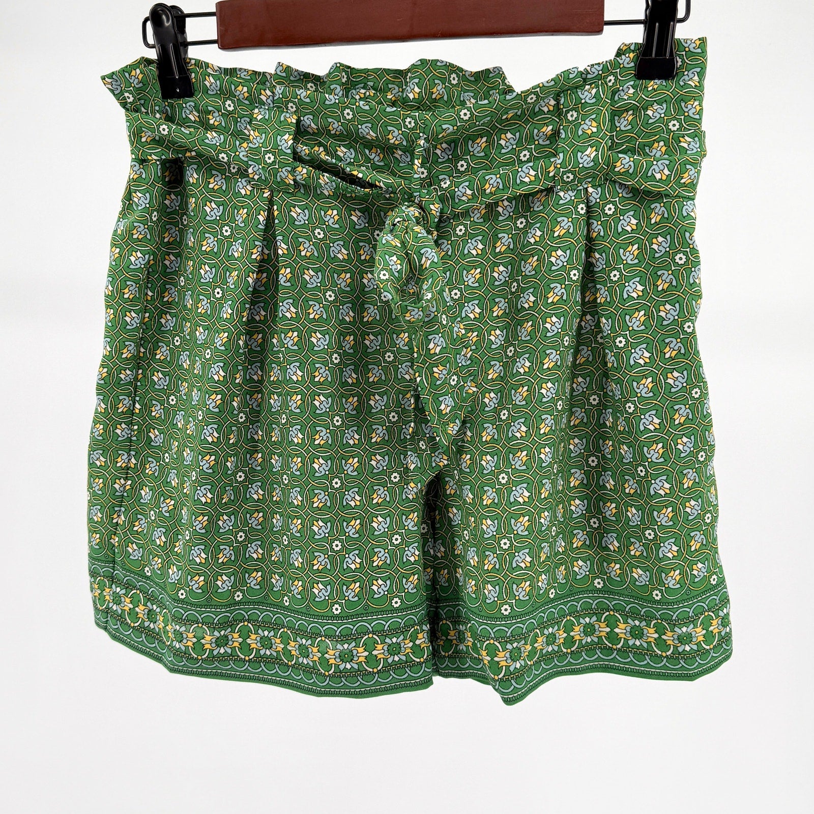 Max Studio Green Floral Paperbag Waist Tie-Front Shorts