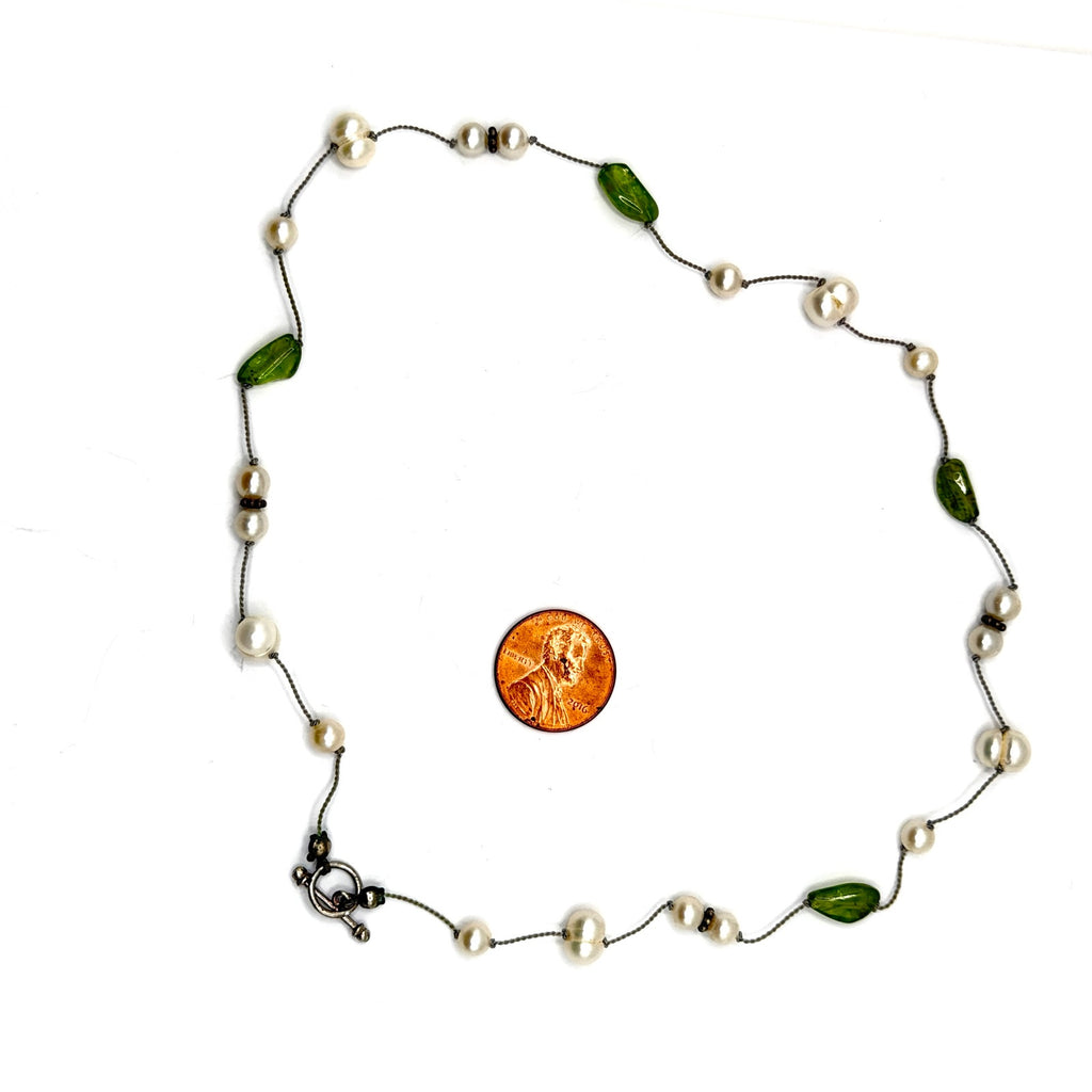 Vintage 90s Sterling Silver Peridot Freshwater Pearl Floating Strand Necklace
