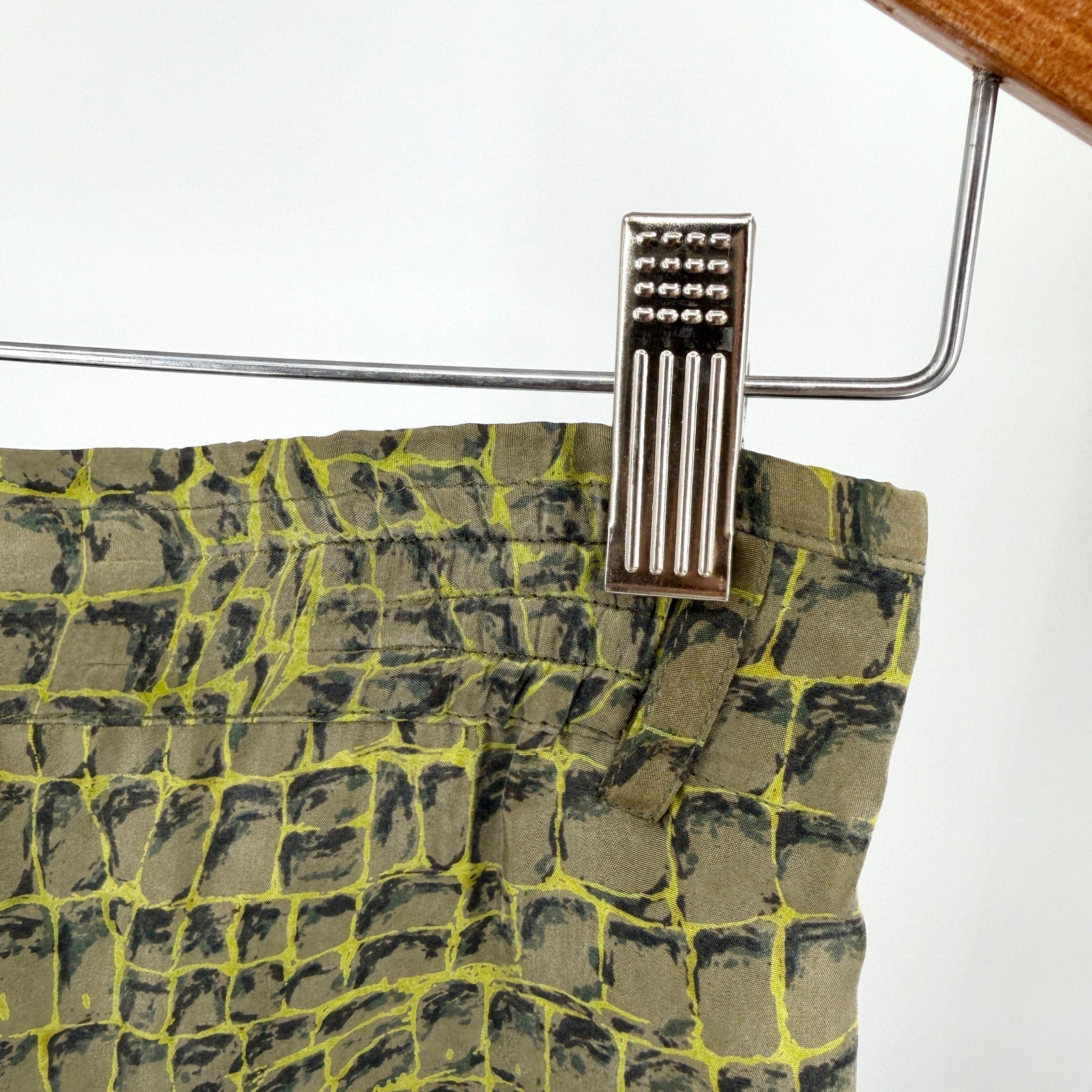 Vintage 90s Diane Gilman Green 100% Silk Alligator Croc Print Taper Leg Pants