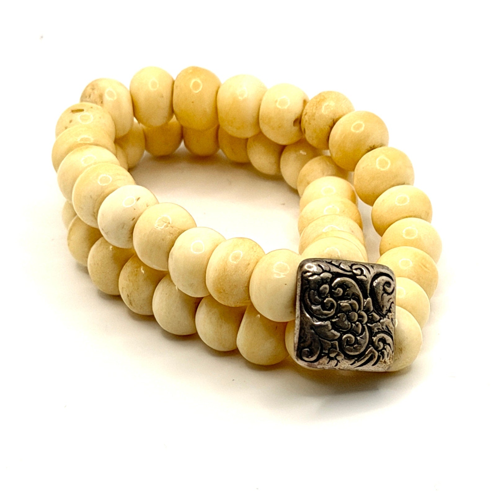 Vintage 90s Natural Bone Double Strand Silver Tone Concho Elastic Bracelet