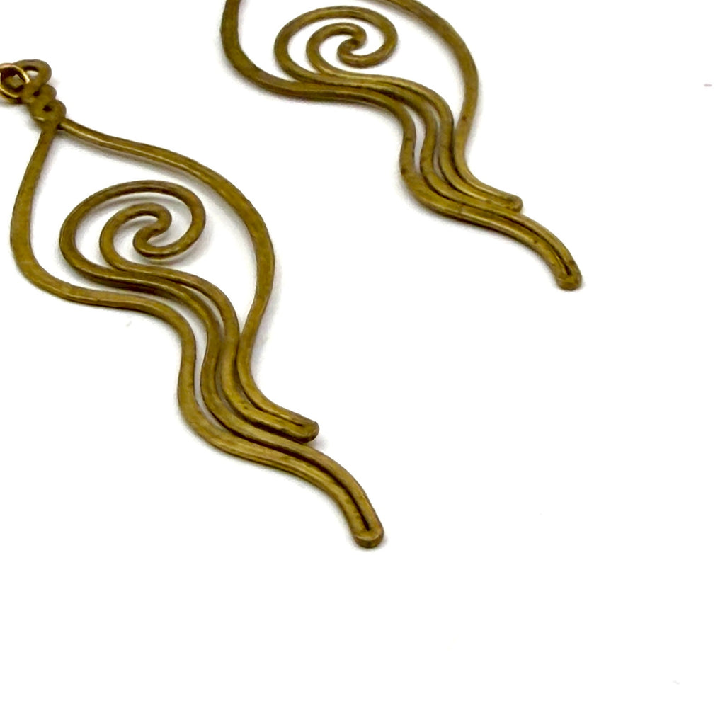 Vintage 90s Brass Abstract Spiral Hammered Texture Dangle Earrings