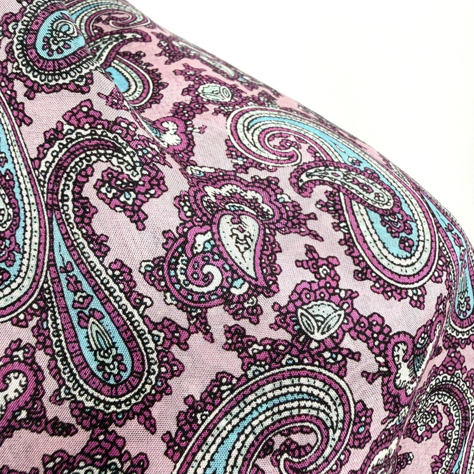 Vintage 80s Oscar de la Renta Purple 100% Silk Paisley Fringe Scarf