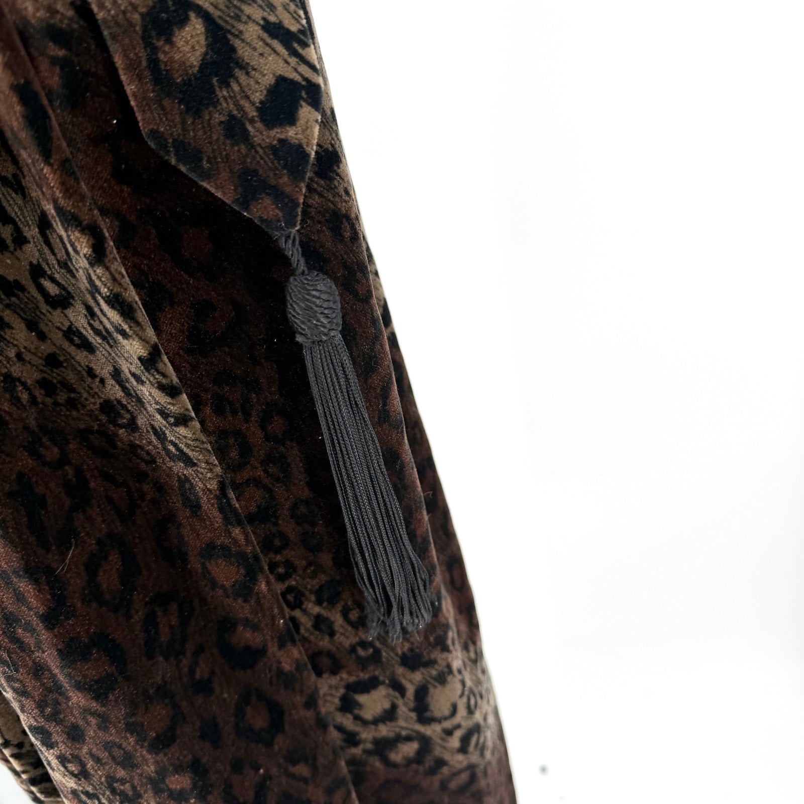 Vintage 90s Diamond Tea Brown Velvet Leopard Print Robe Duster
