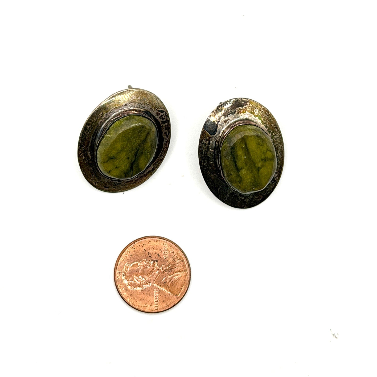 Vintage 80s Sensa Eustace Zuni Artist Signed Sterling Silver Serpentine Studs