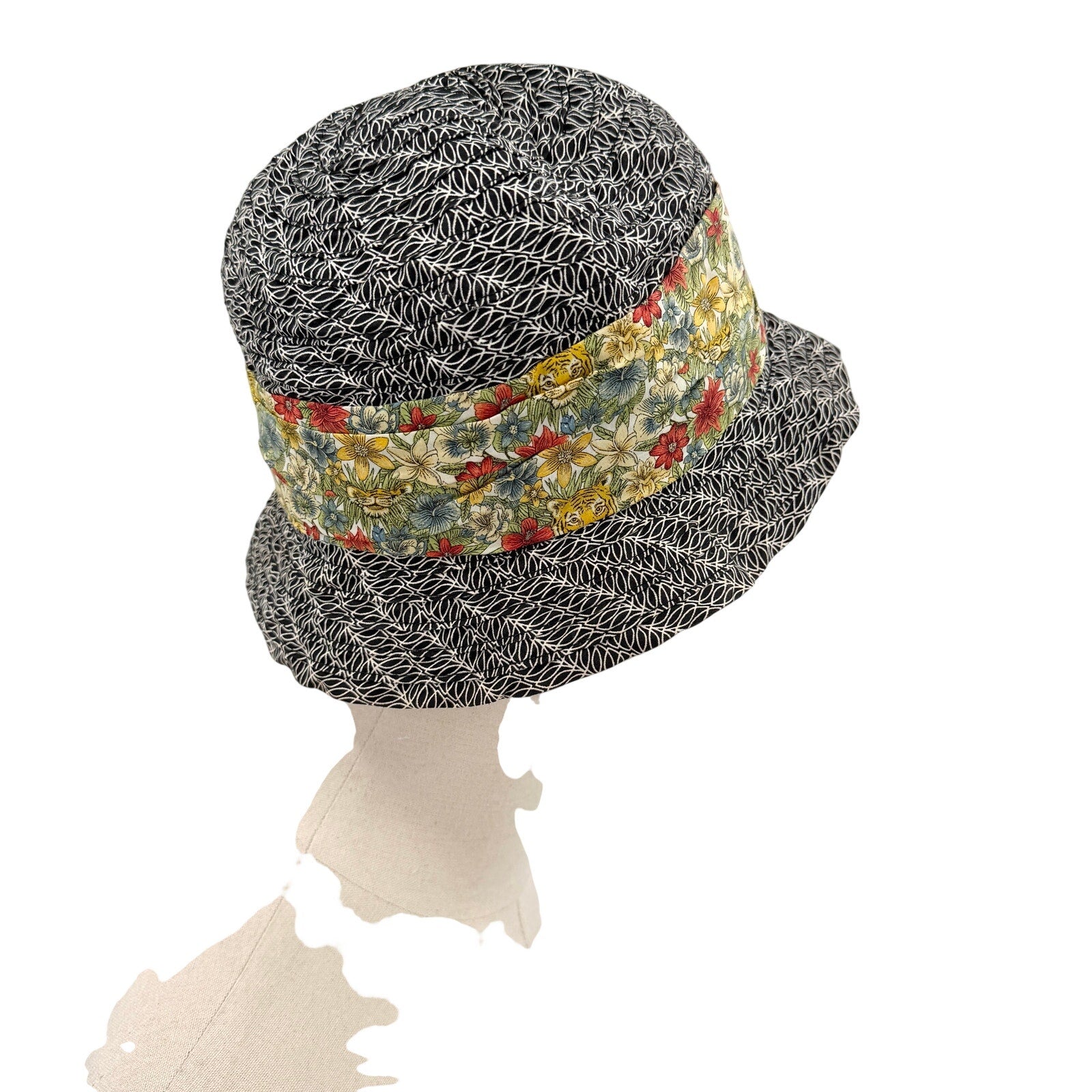 Grevi Black White 100% Cotton Floral Tiger Large Flower Cloche Hat