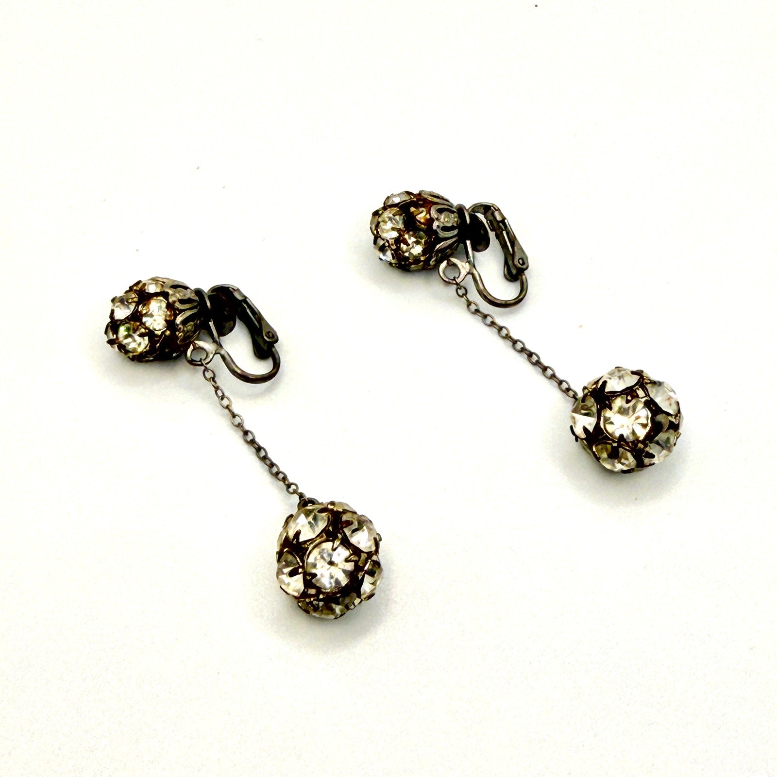 Vintage 60s Silver Clear Rhinestone Midcentury Glamour Dangle Clip-on Earrings