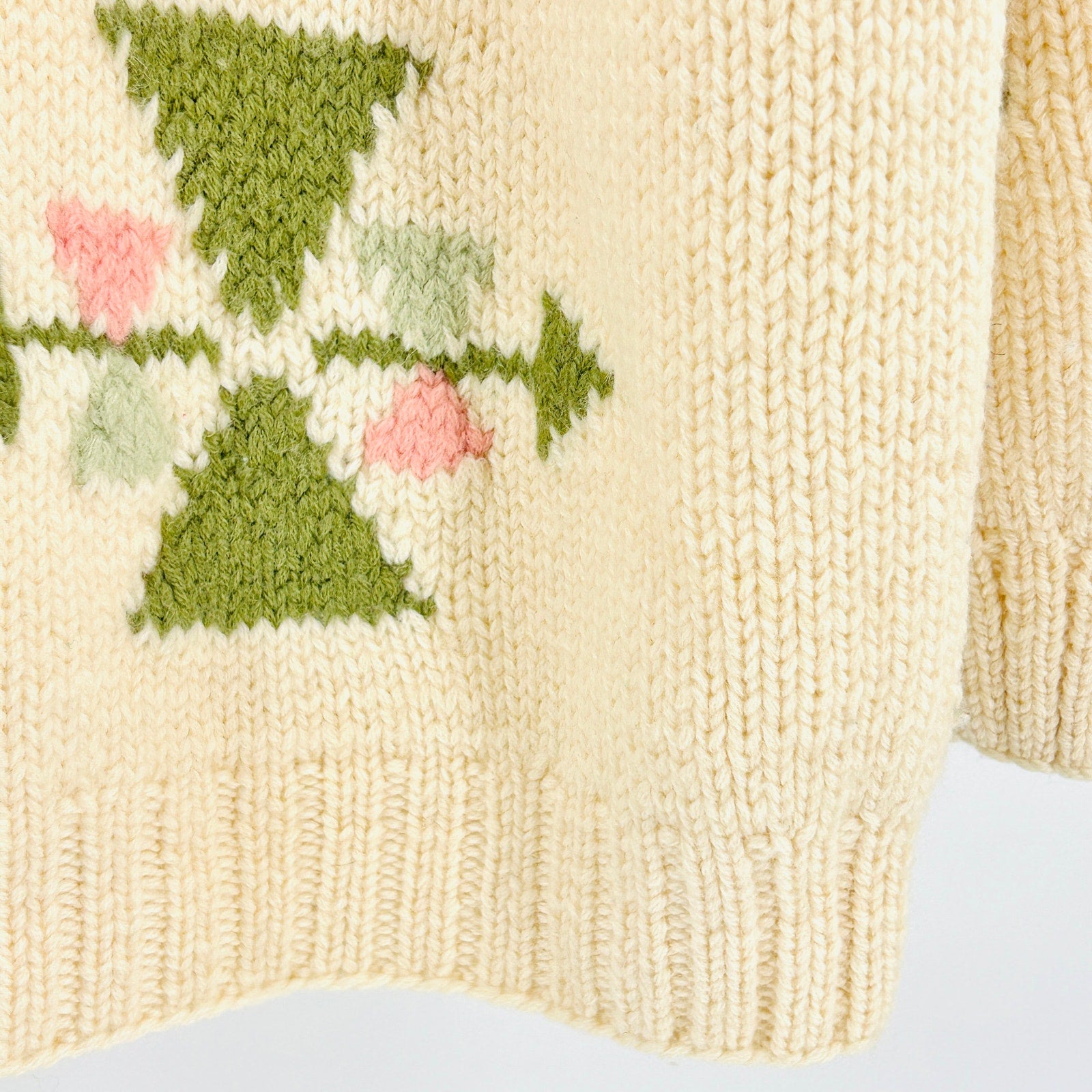 Vintage 80s Outback Red Cream Wool Heavy Knit Geometric Pastel Sweater